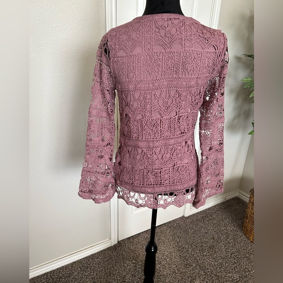 “Pinky” Crochet top w/tank - Picture 4 of 5